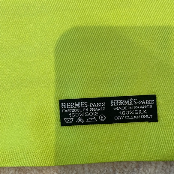 Hermes silk scarf 66 inches X 12 inches - Picture 4 of 5